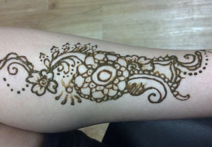 Gig Preview - Do a henna tattoo