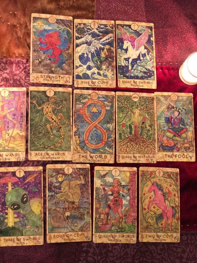 Gig Preview - Read tarot cards based on love, careers and more