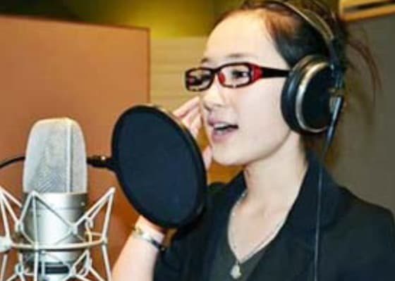 Gig Preview - Record a professional chinese mandarin female voiceover