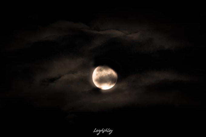 Bestseller - do your moon photography tonight