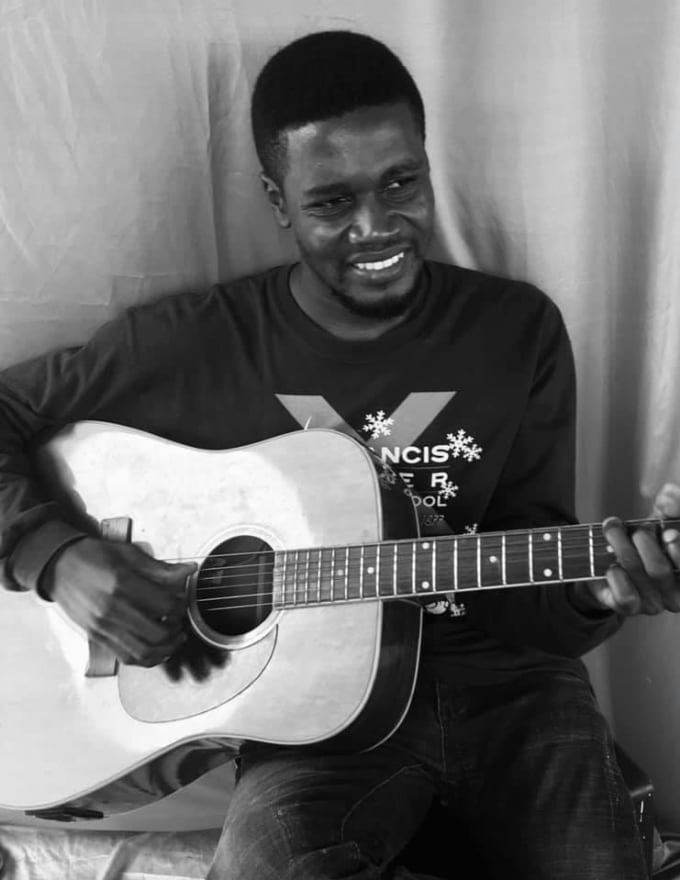 Gig Preview - Be your afropop, soulful singer songwriter, afrobeat