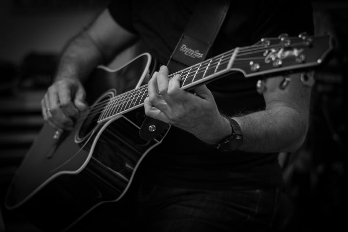 Gig Preview - Create awesome electric or acoustic guitar chord loops