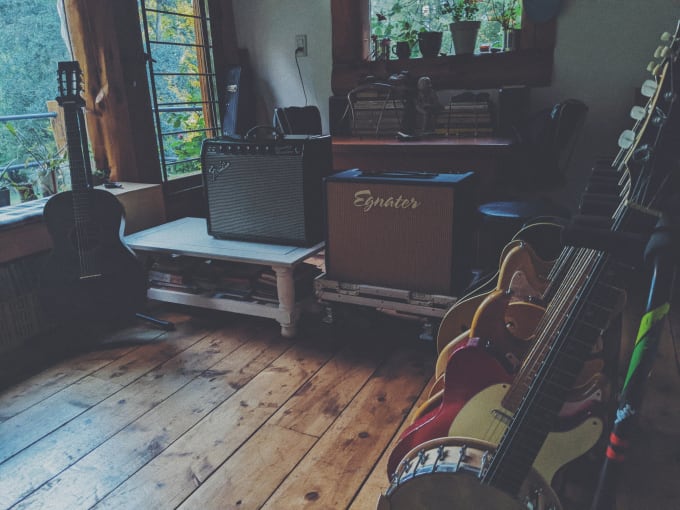 Gig Preview - Record guitars of any kind for your project