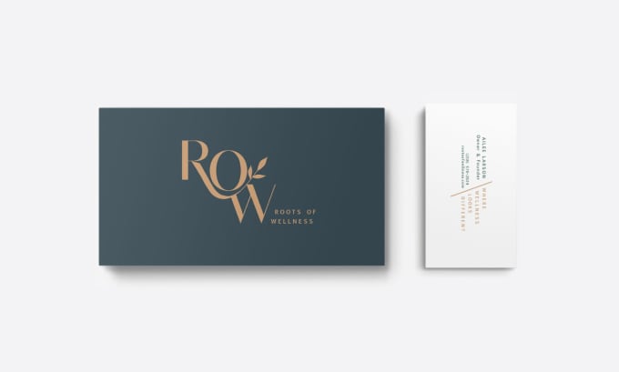 Gig Preview - Design a minimal and luxury business card