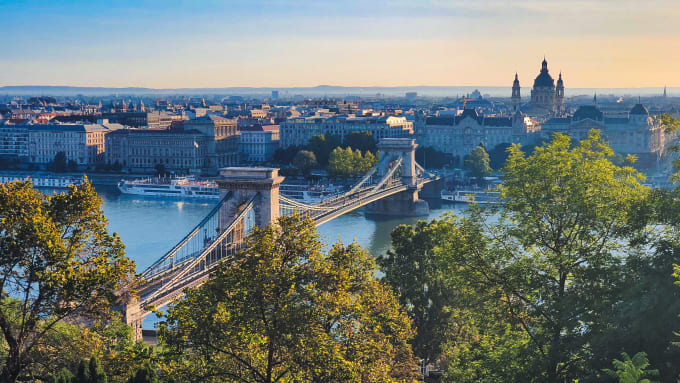 Gig Preview - Plan your personalised trip to budapest