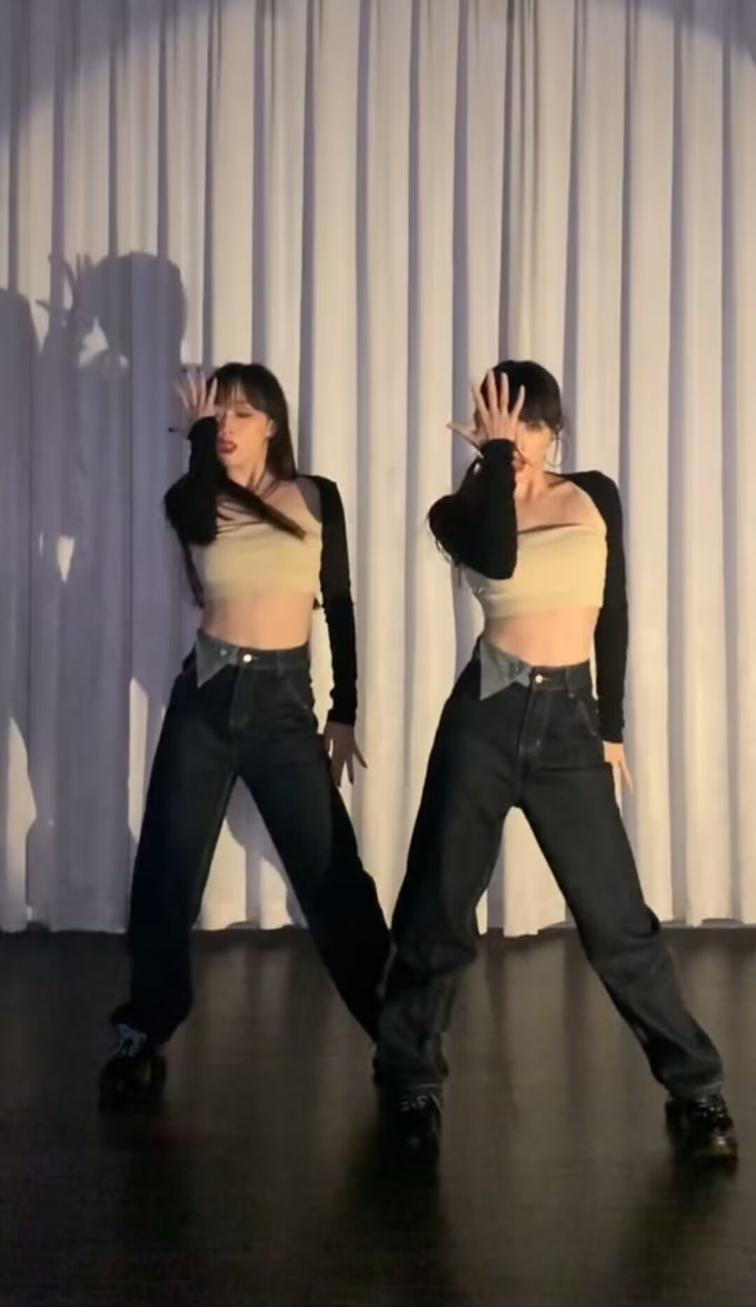 Gig Preview - Make a video of the tiktok twins dance, and promote tiktok dance