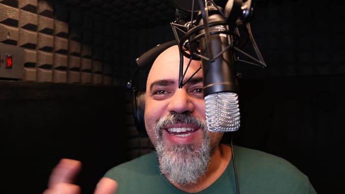 Gig Preview - Record male voice over for youtube in spanish