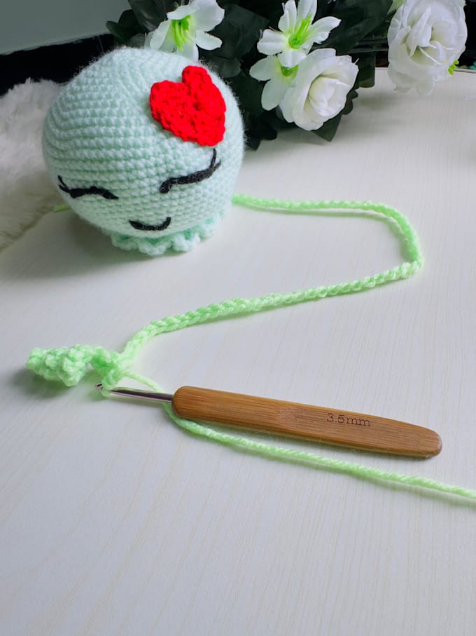 Gig Preview - Write amigurumi crochet pattern with pic or video content