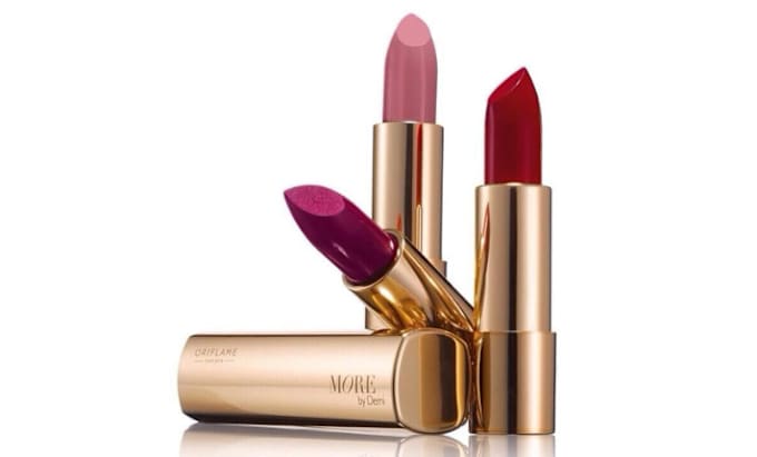 Bestseller - create 3d cosmetic animation video 3d skincare product design lipstick animation