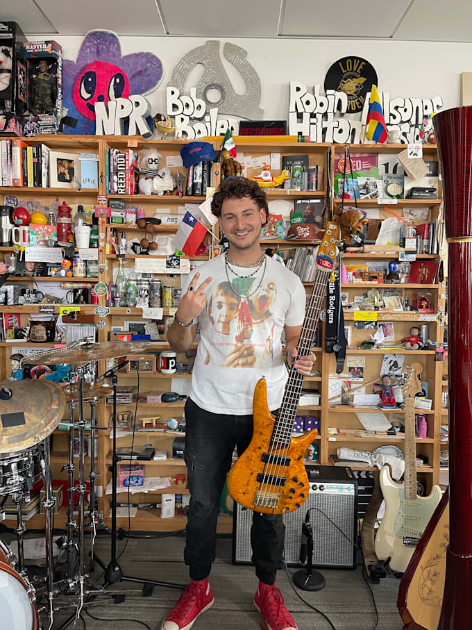 Gig Preview - Play top tier bass on your song as an npr tiny desk bassist