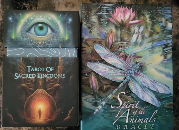 Bestseller - provide an intuitive tarot reading