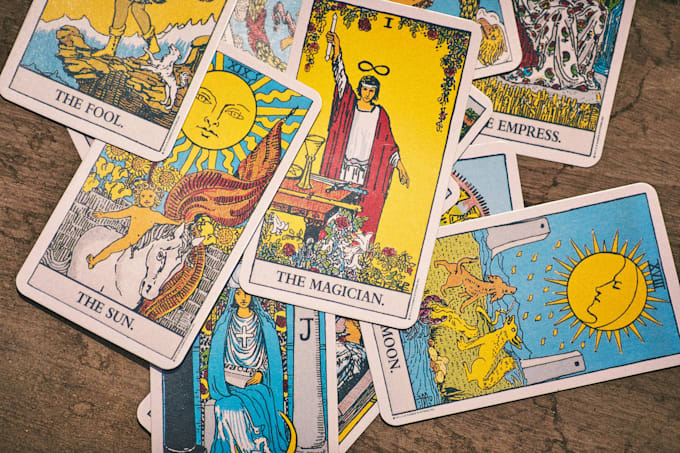 Gig Preview - Read your tarot cards