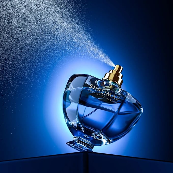 Gig Preview - 3d perfume bottle design 3d product animation 3d perfume video model and render