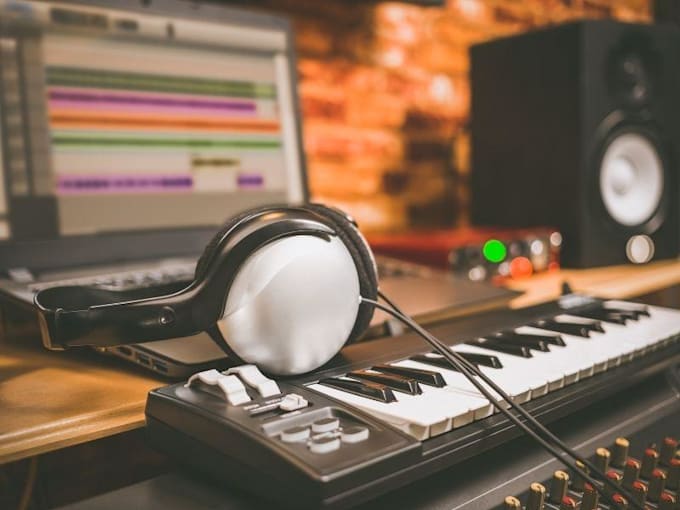 Gig Preview - Be your dance music producer for your song