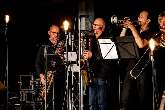 Gig Preview - Arrange and record a sax or horn section