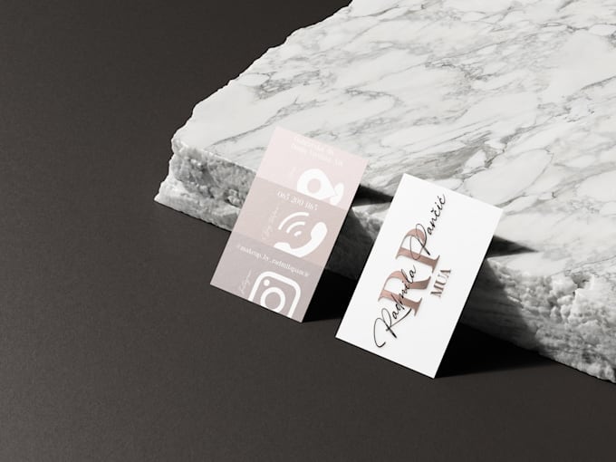 Bestseller - design a modern minimalist business card