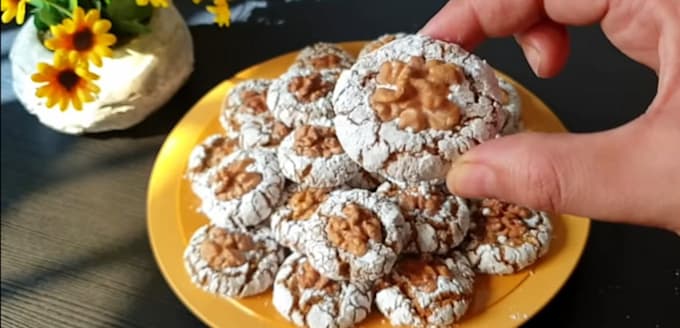 Gig Preview - Teach you how to cook moroccan nut cookies