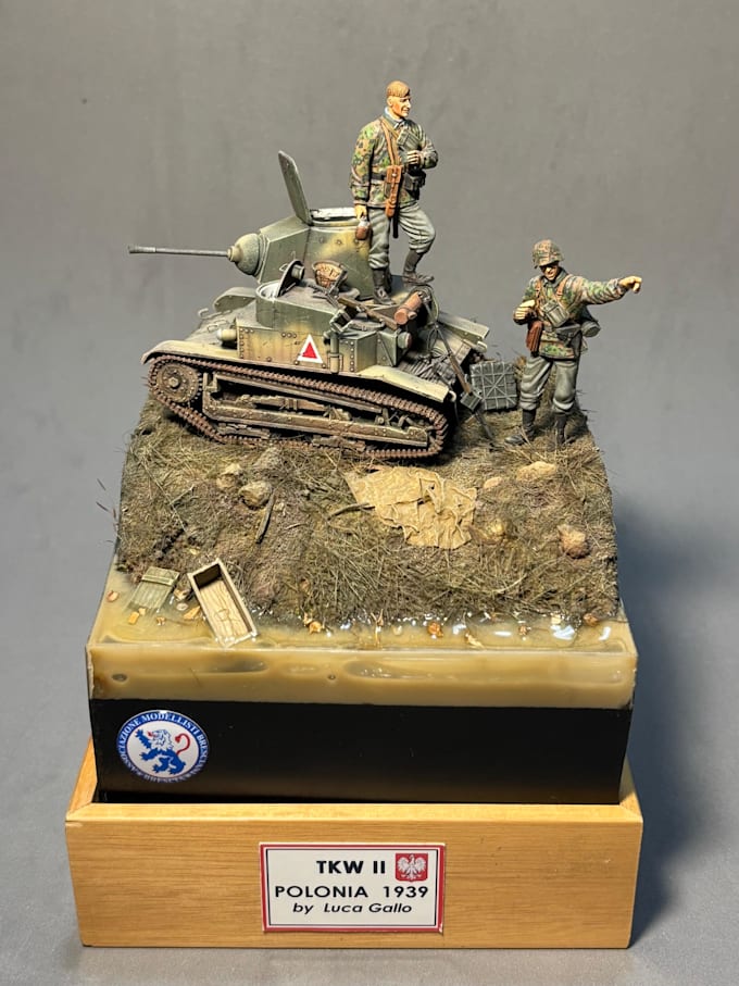 Bestseller - craft and paint custom miniatures and dioramas