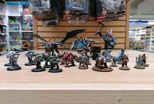 Painting some Bright Green Warhammer 40k Space Orks — Paintedfigs Miniature  Painting Service