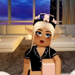 Edit An Royal High Or Roblox Photo For You By Halorheditz