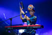 write lyrics and sing for your song