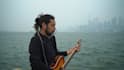 sing and write lyrics for your folk song