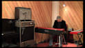play a crazy fender rhodes solo