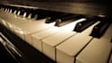 play,write and record piano for your track