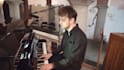 be your emotional pop piano, keyboard, synth player, pianist