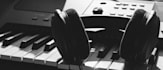 make soundtracks with no copyright