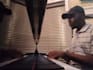 give professional online piano lessons for all levels