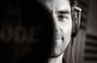 produce a male german voice over in a deep voice