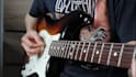 give you guitar lessons online