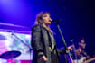 be your pro vocalist and songwriter in english or spanish