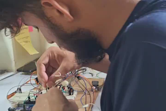 do all types of arduino programming and simulation in proteus and tinkercad