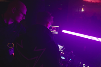create a custom hard dance dj set for gym, car or events