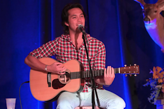 sing authentic american country vocals with southern rock and blues