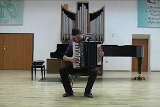 give you online accordion lessons via zoom