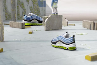 render photorealistic 3d shoe model, cgi sneakers design, 3d footwear animation
