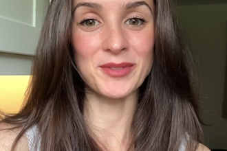 create female pet lifestyle beauty health wellness ugc video ads