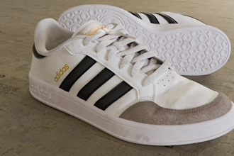 create the most realistic 3d model of your sneakers