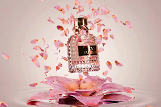 create realistic perfume design, perfume bottle render, cgi product animation