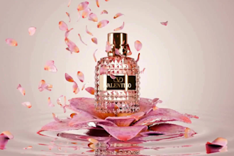 create realistic perfume bottle animation, 3d perfume bottle, bottle design