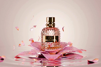 create realistic 3d perfume bottle render, cgi perfume animation, 3d perfum