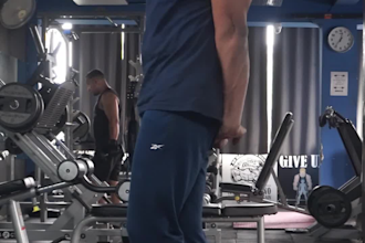 be your online fitness coach to build muscle and lose fat