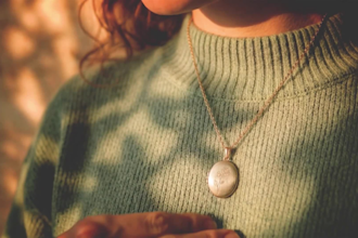 create a cinematic ai natural beauty and cosmetics ad film