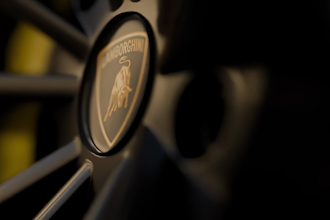 do 3d realistic cg car cinematic trailers using blender and unreal engine 5