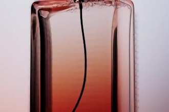 render a realistic 3d perfume animation, perfume model, perfume design