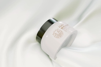 create 3d cosmetic animation, 3d skincare design, 3d beauty product rendering