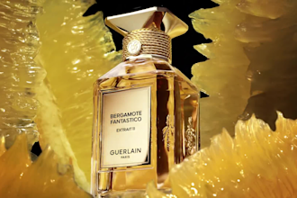 do 3d perfume animation 3d product animation 3d bottle cosmetic industrial video